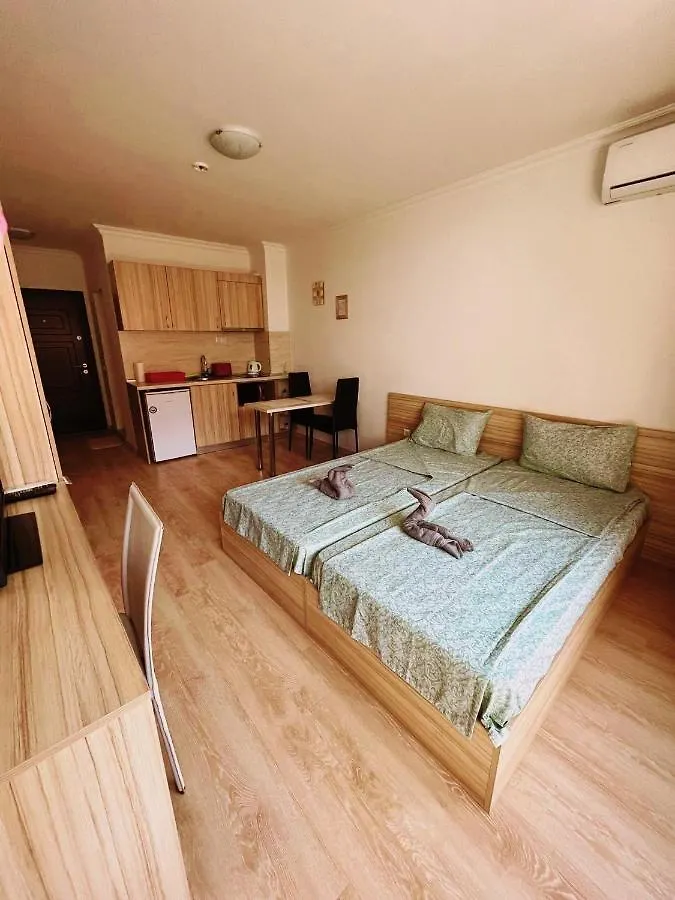 Lovely Studio Apartment On The Beach Бургас Болгария