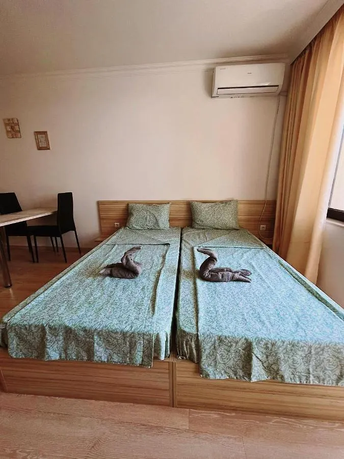 Lovely Studio Apartment On The Beach Бургас